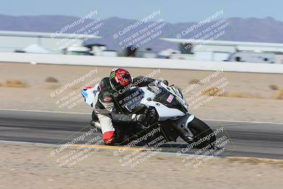 media/Jan-18-2024-Racers Edge (Thu) [[008952c709]]/B Group/Session 2 (Turn 15 Inside)/